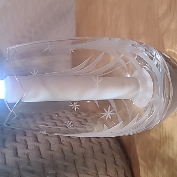 Mikasa Silent Night Crystal Etched Bud Vase Christmas tree Slovenia - Picture 5 of 9